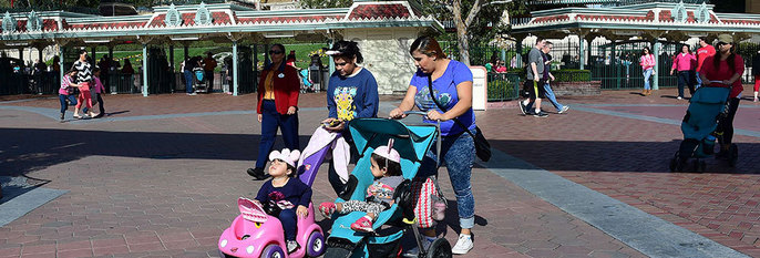  MESLINGER:  Her i parken Disneyland i USA ble flere smittet av sykdommen meslinger.