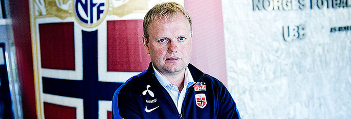  NY:  Roger Finjord blir den nye treneren til landslaget i fotball for kvinner. 