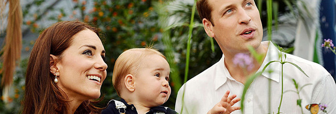  STOREBROR:  Britenes prins George (i midten) får en liten bror eller søster. Hertuginne Kate er gravid igjen.