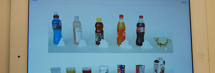  SUKKER:  Det er mye sukker i mange typer drikke. En ny app viser sunn og usunn mat med bilder.