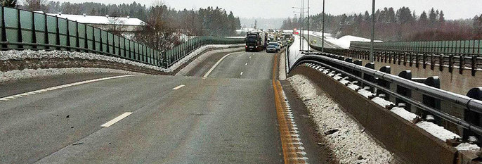  STENGT:  En bru i Vestfold er ødelagt. Veien E18 er stengt.