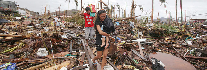 ØDELAGT:Det var et kraftig uvær i Filippinene forrige fredag. Mange byer ble ødelagte. 2.275 mennesker er funnet døde.