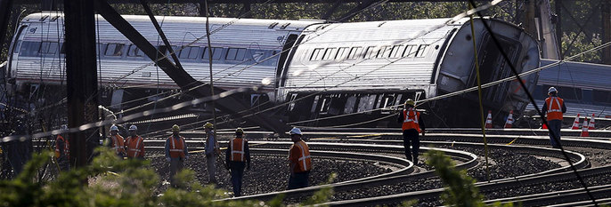 ULYKKE: Et tog kjørte ut og veltet i USA. Flere personer døde.
